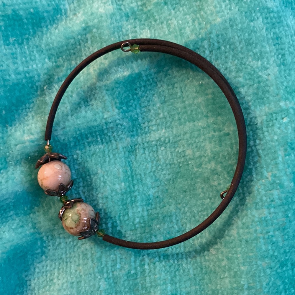 5 bracelets - Picture 4 of 5